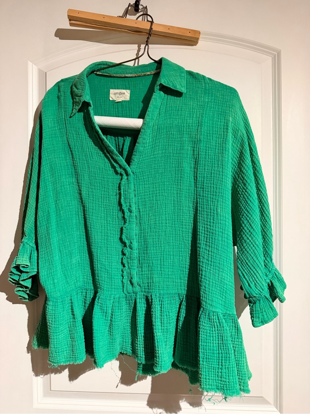 Umgee Green Gauze Peplum Button-Front Blouse